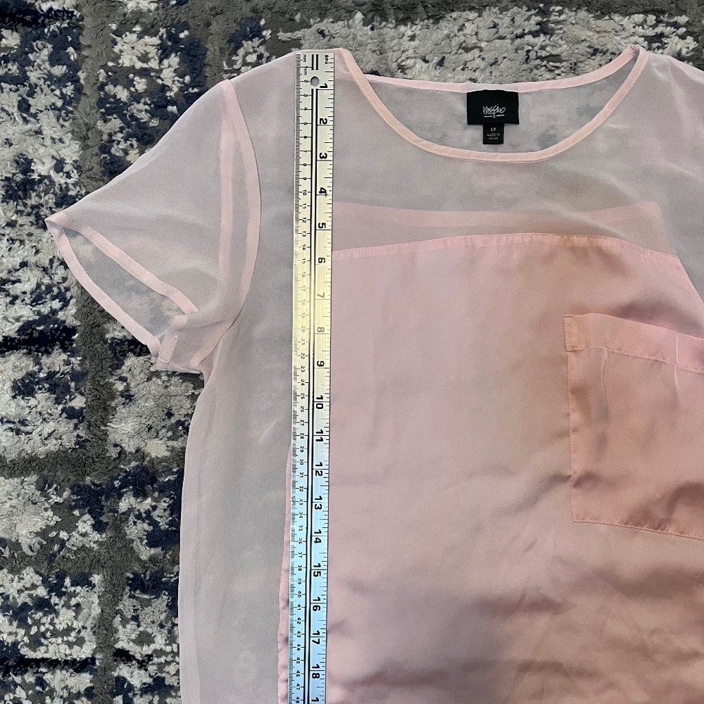 Massimo light pink t-shirt with silk square design and sheer sides